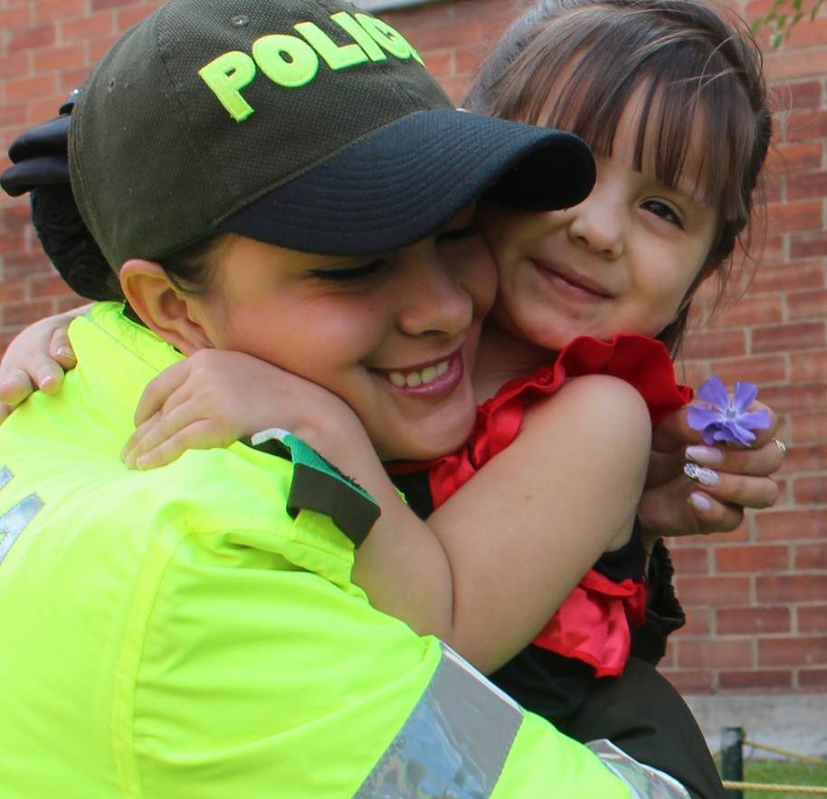 NPS-AID Officer and Child